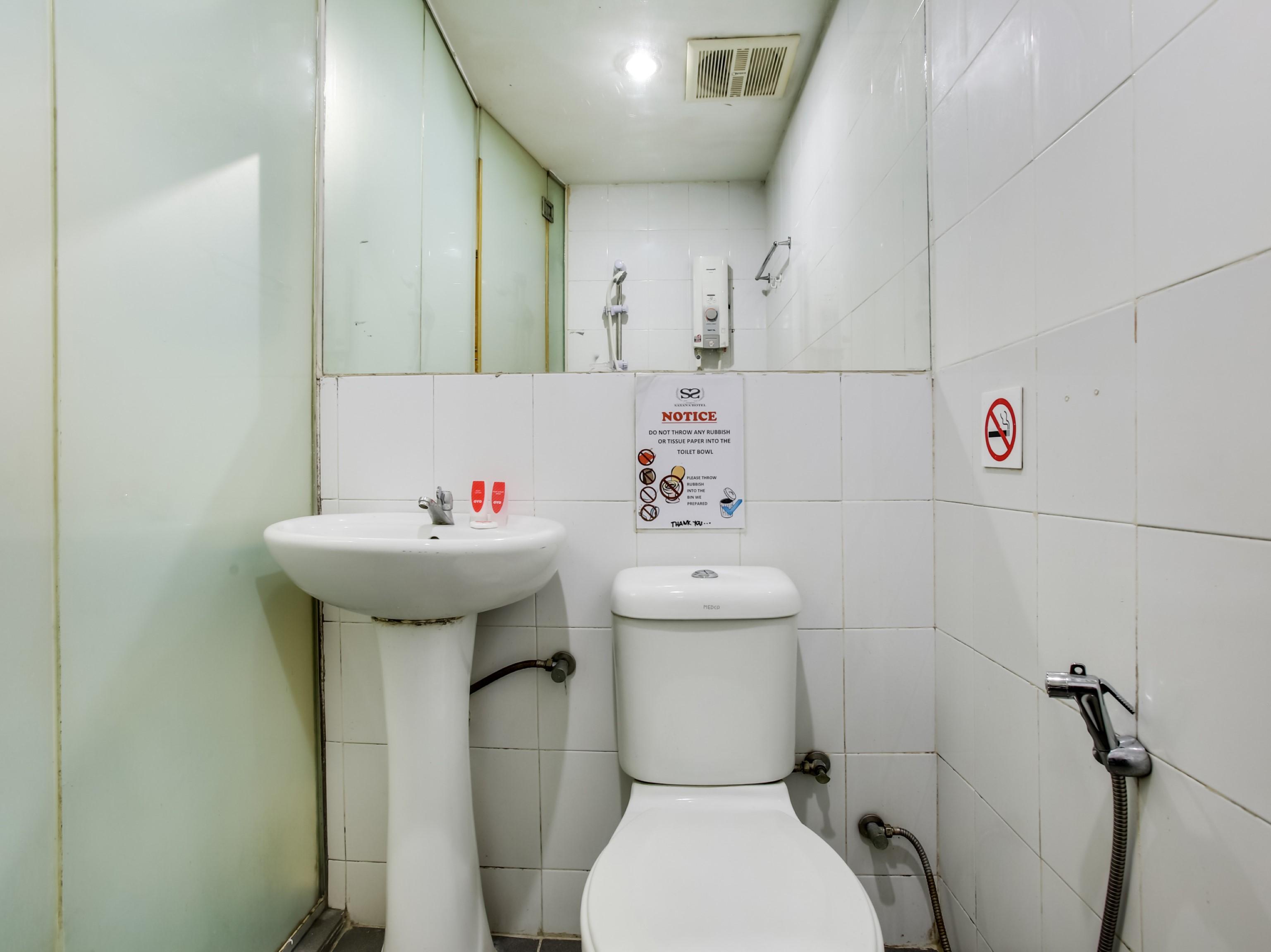 Oyo 43927 Sassana Hotel Kuala Lumpur Kültér fotó